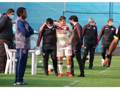 Aldo Corzo salió lesionado en partido ante Alianza Universidad