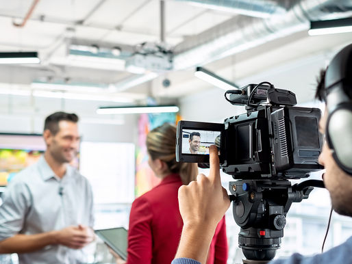 CUATRO MOTIVOS PARA ESTUDIAR LA CARRERA DE CIENCIAS DE LA COMUNICACIÓN
