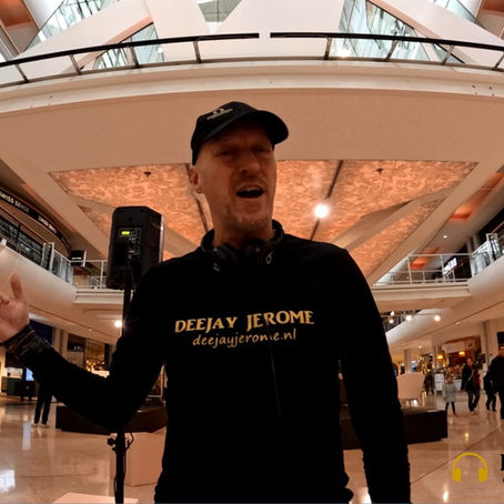Deejay Jerome Boeken als Lounge DJ