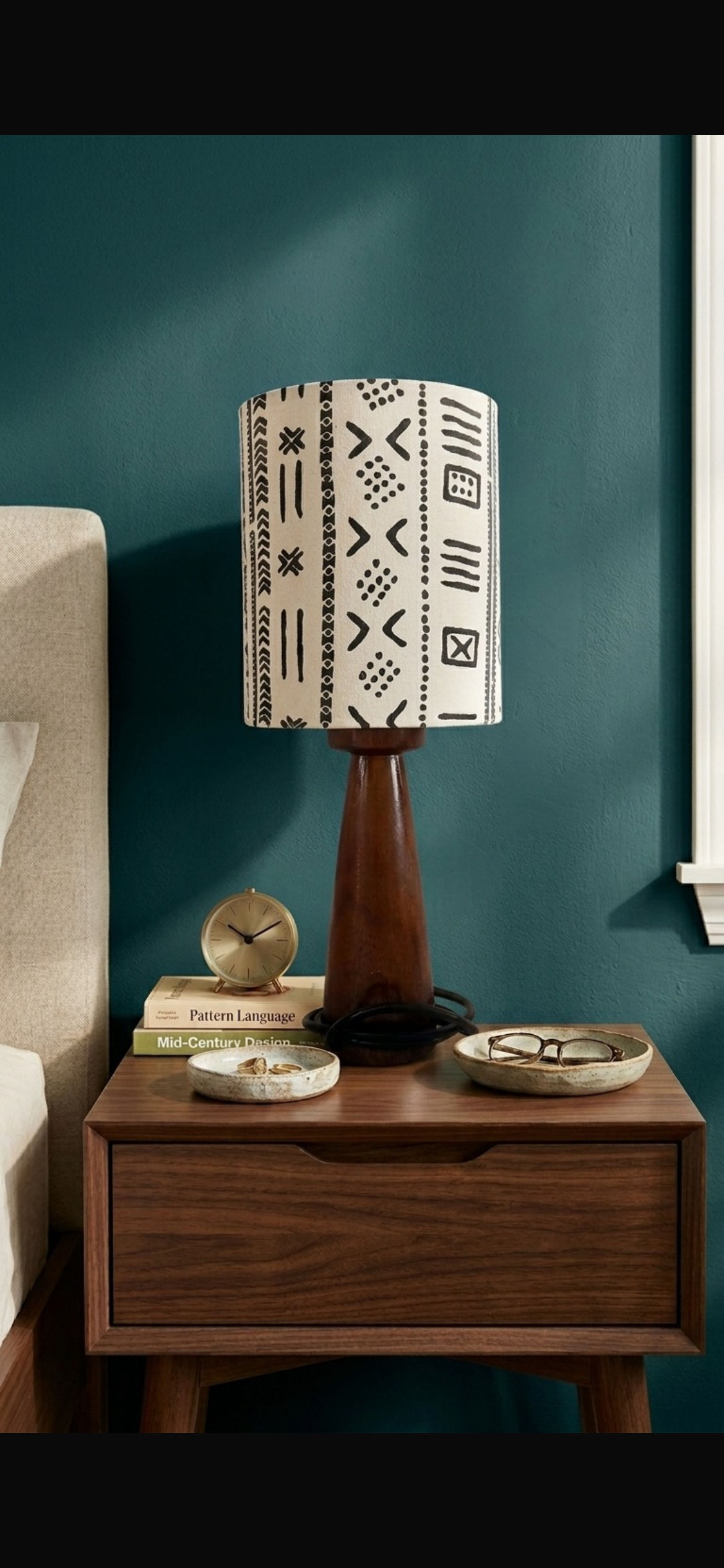 Swara Bedside lamp