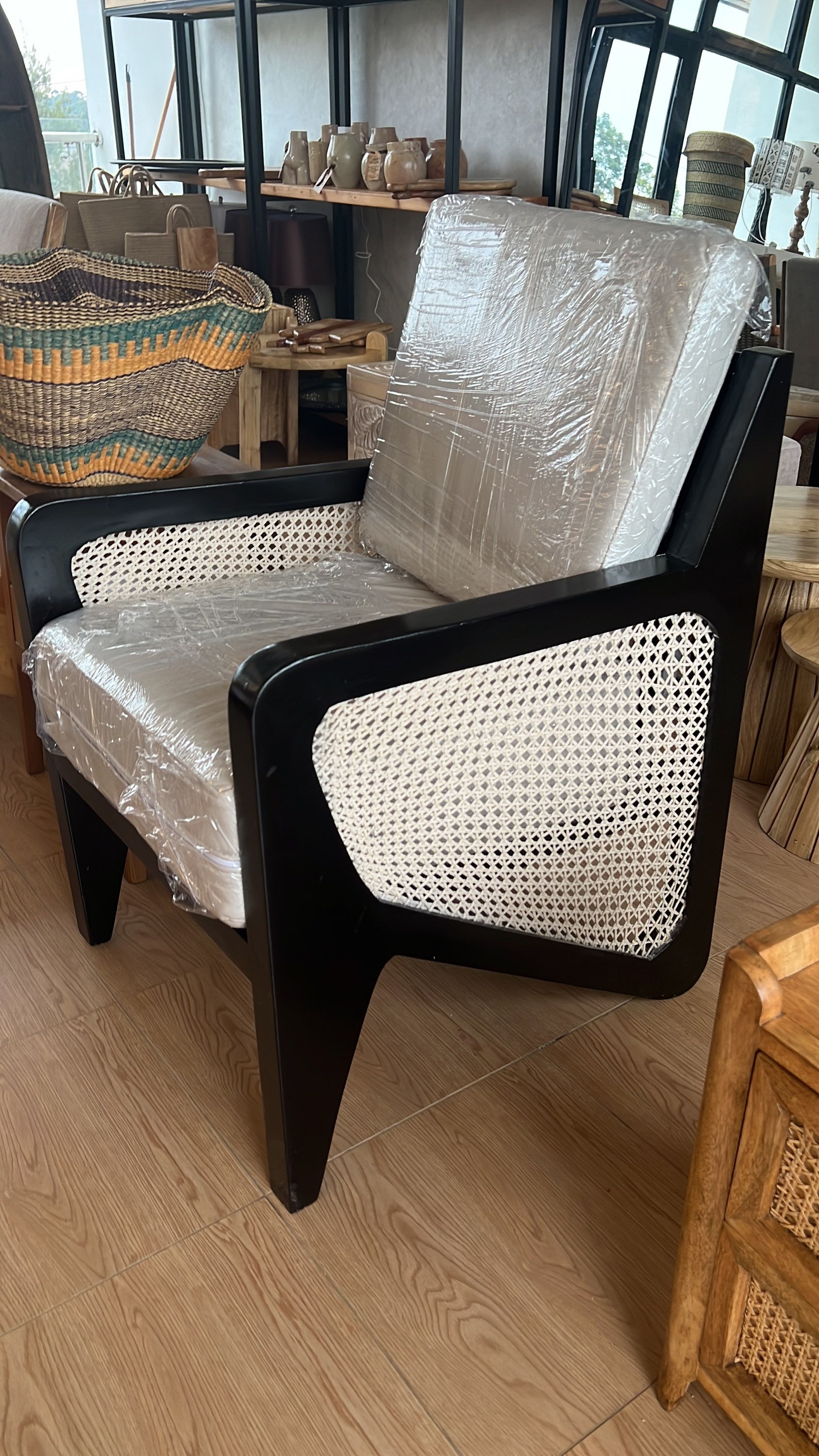 Amu lounge chair