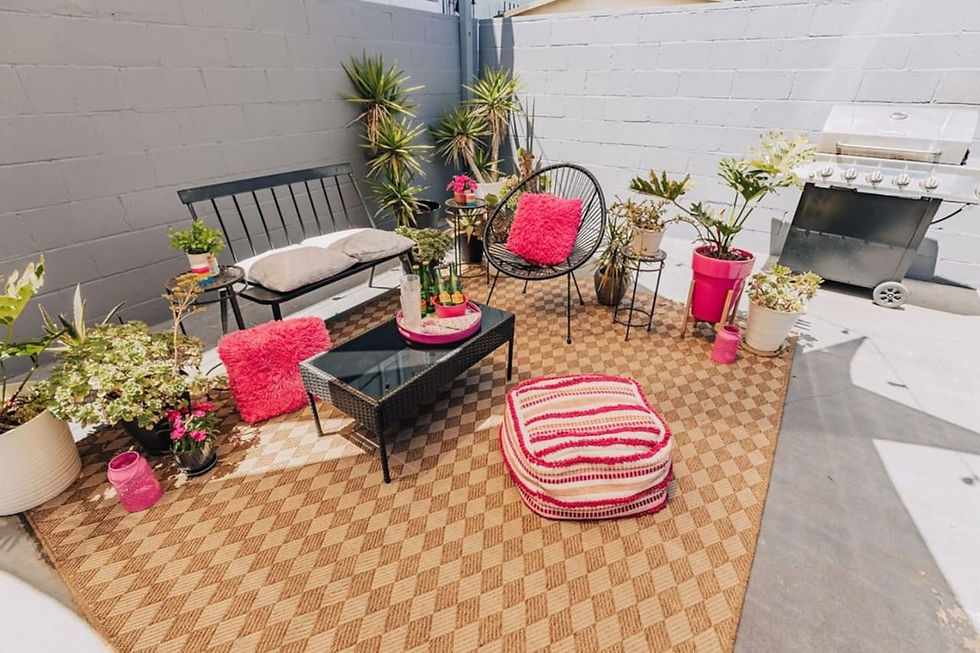 10-private-patio.jpg