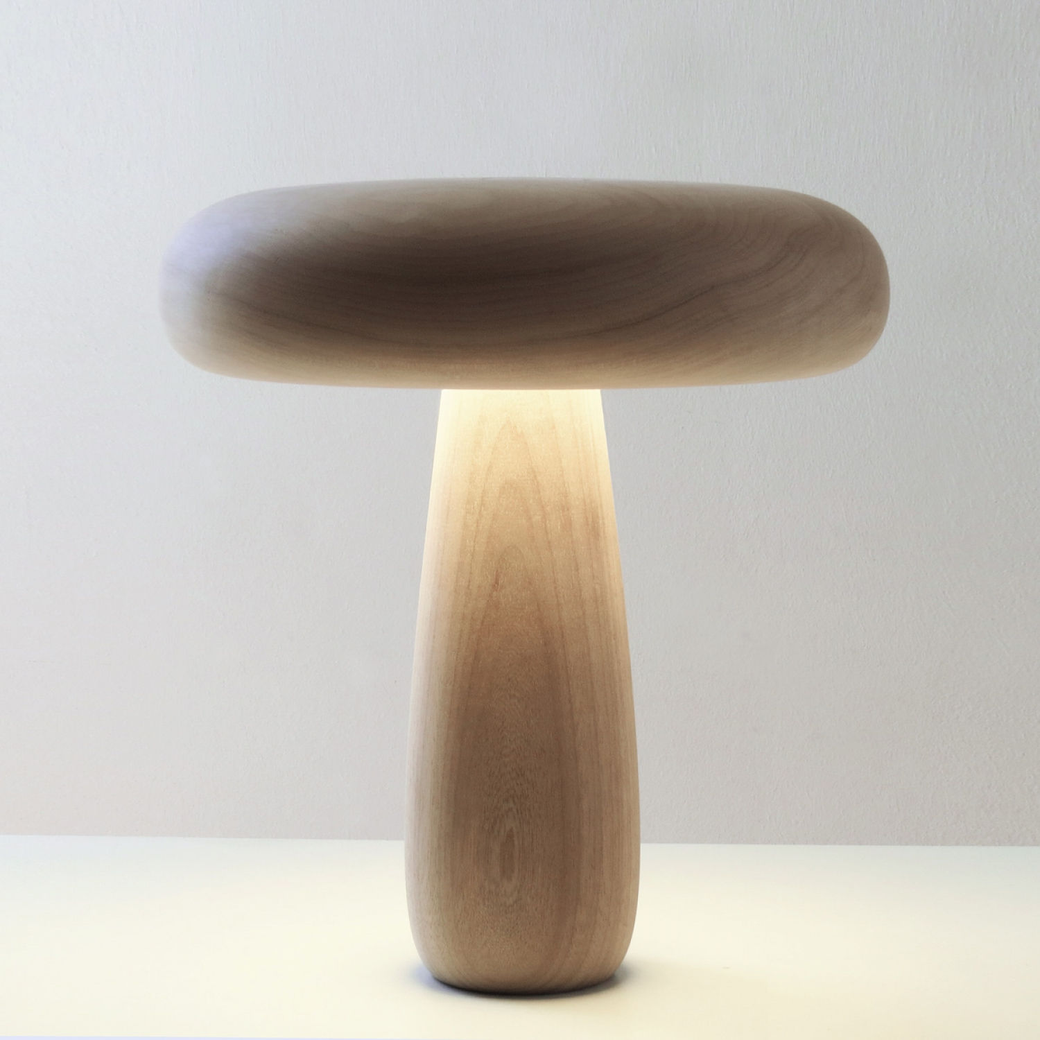 Lámpara de mesa. OL Nutani m29