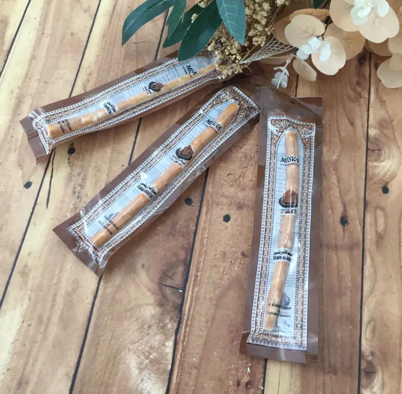 Traditional Arak Miswaak Teeth Whitener Soft Travel Manual Toothbrush مسواك طيبة