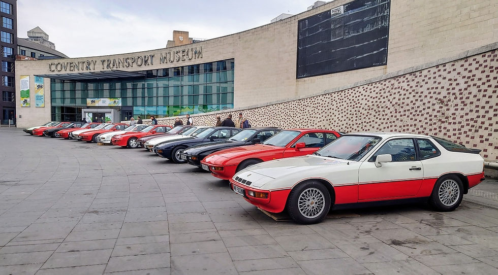 Line up of Porsche 924s