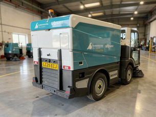 When Vehicle Graphics Won’t Stick: Working with Plastic Body Panels