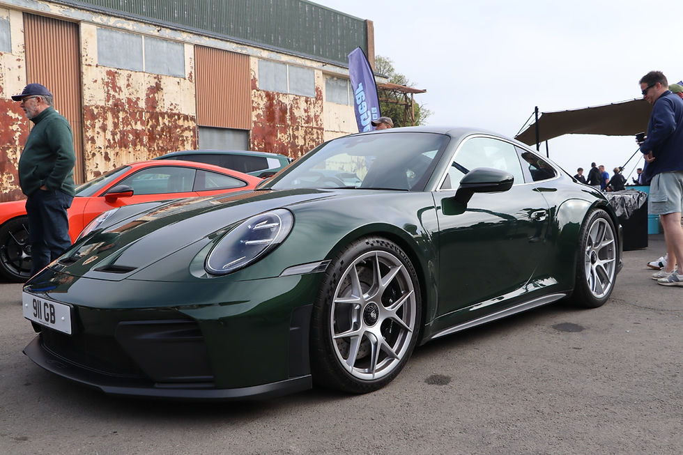 Green Porsche 911