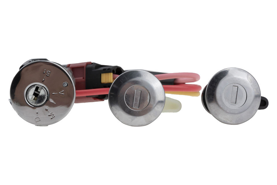 Miniatyrbilde: NTY LOCK CYLINDER SET FOR PEUGEOT 206 1998- EZC-PE-027