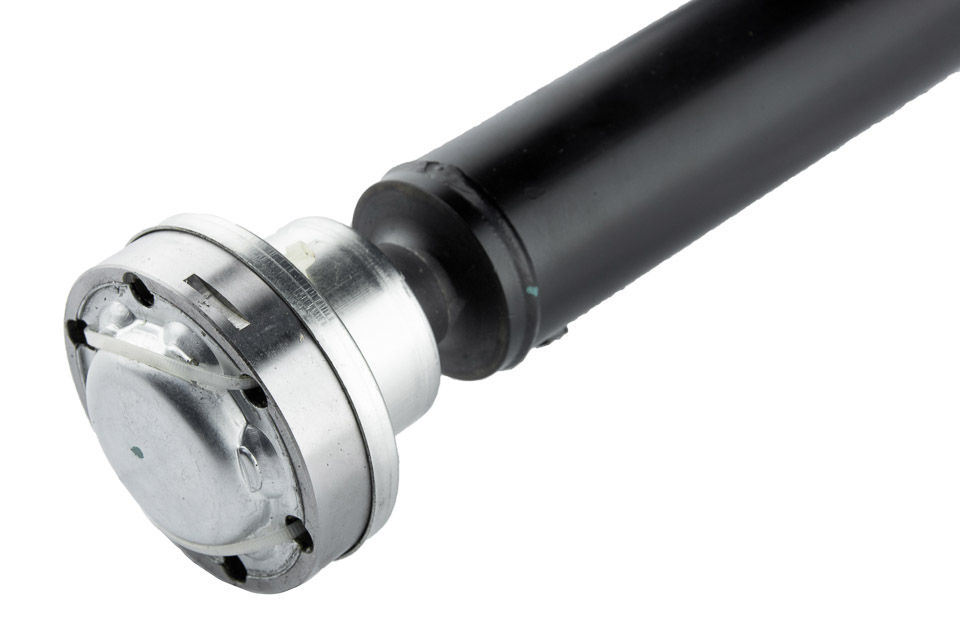 Miniatyrbilde: NTY PROPSHAFT For BMW 5 E60/E61 ATM 520I,523I,525I 02-10 /REAR/ NWN-BM-015