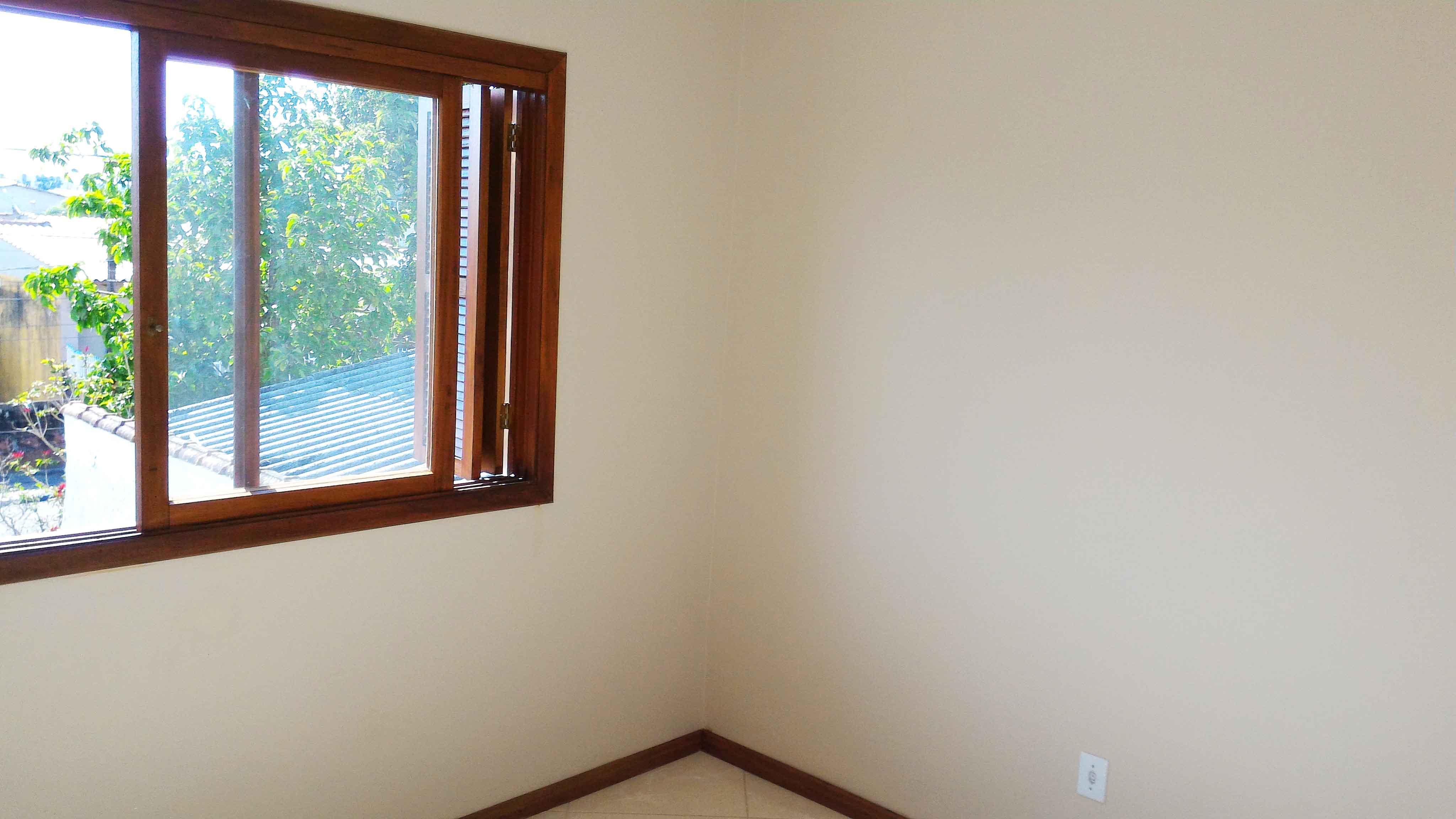 Ap201-janela-suite-tomada