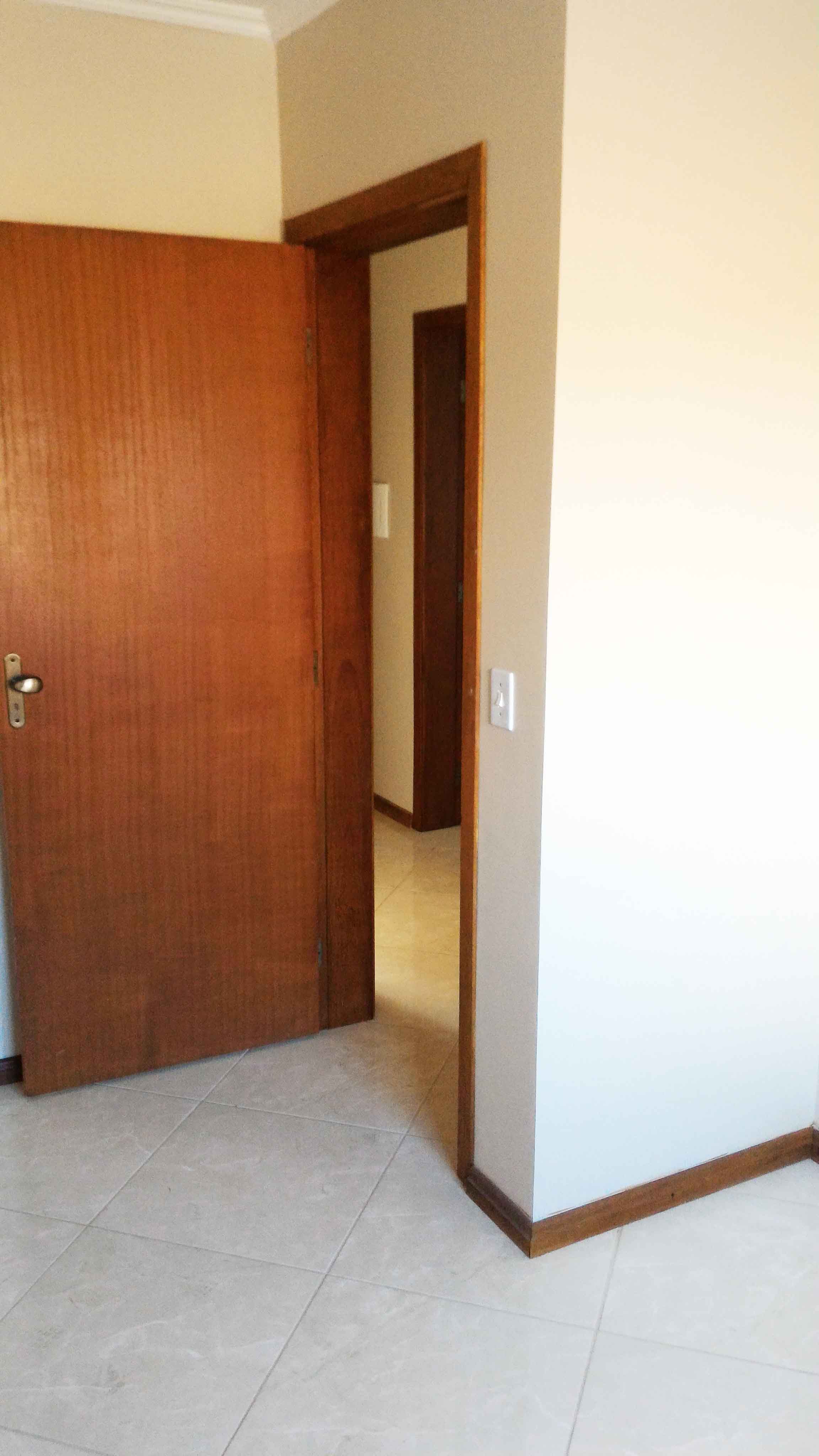 Ap201-porta-quarto-solteiro-direita
