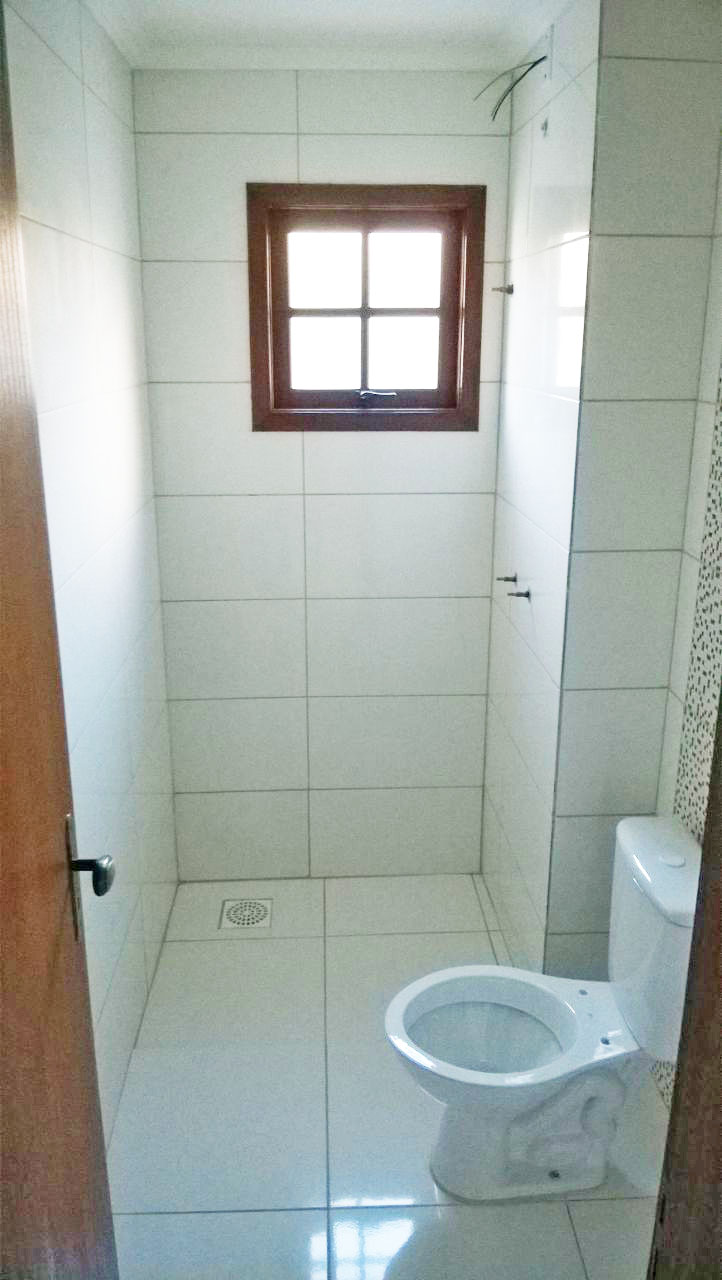 No banheiro do Apto102