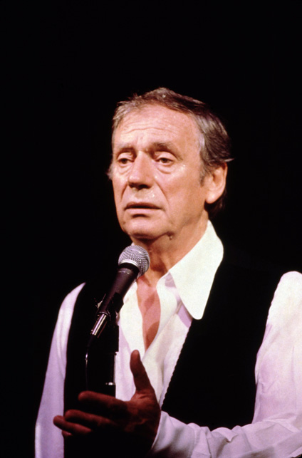 Yves MONTAND