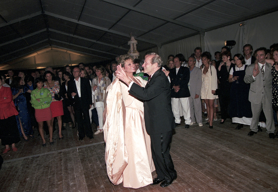 Véronique SANSON