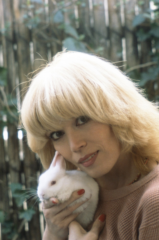 Amanda LEAR