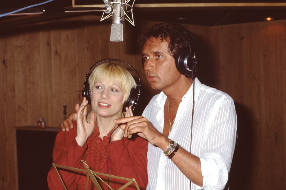 CHARDEN & STONE