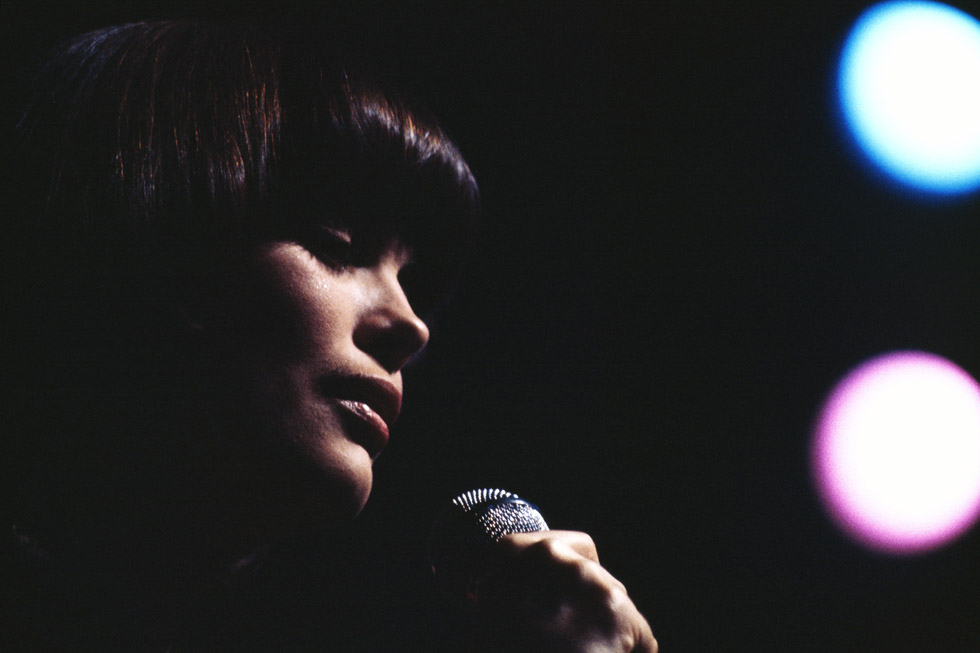 Mireille MATHIEU