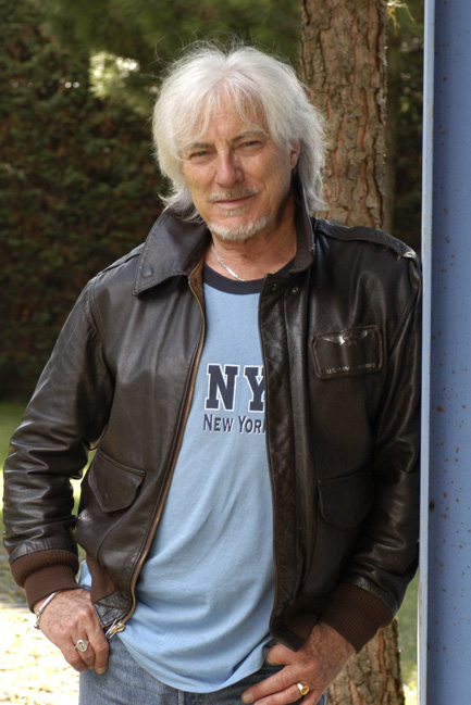 Hugues AUFRAY