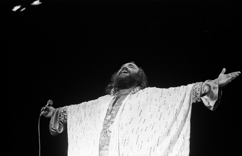 Demis ROUSSOS