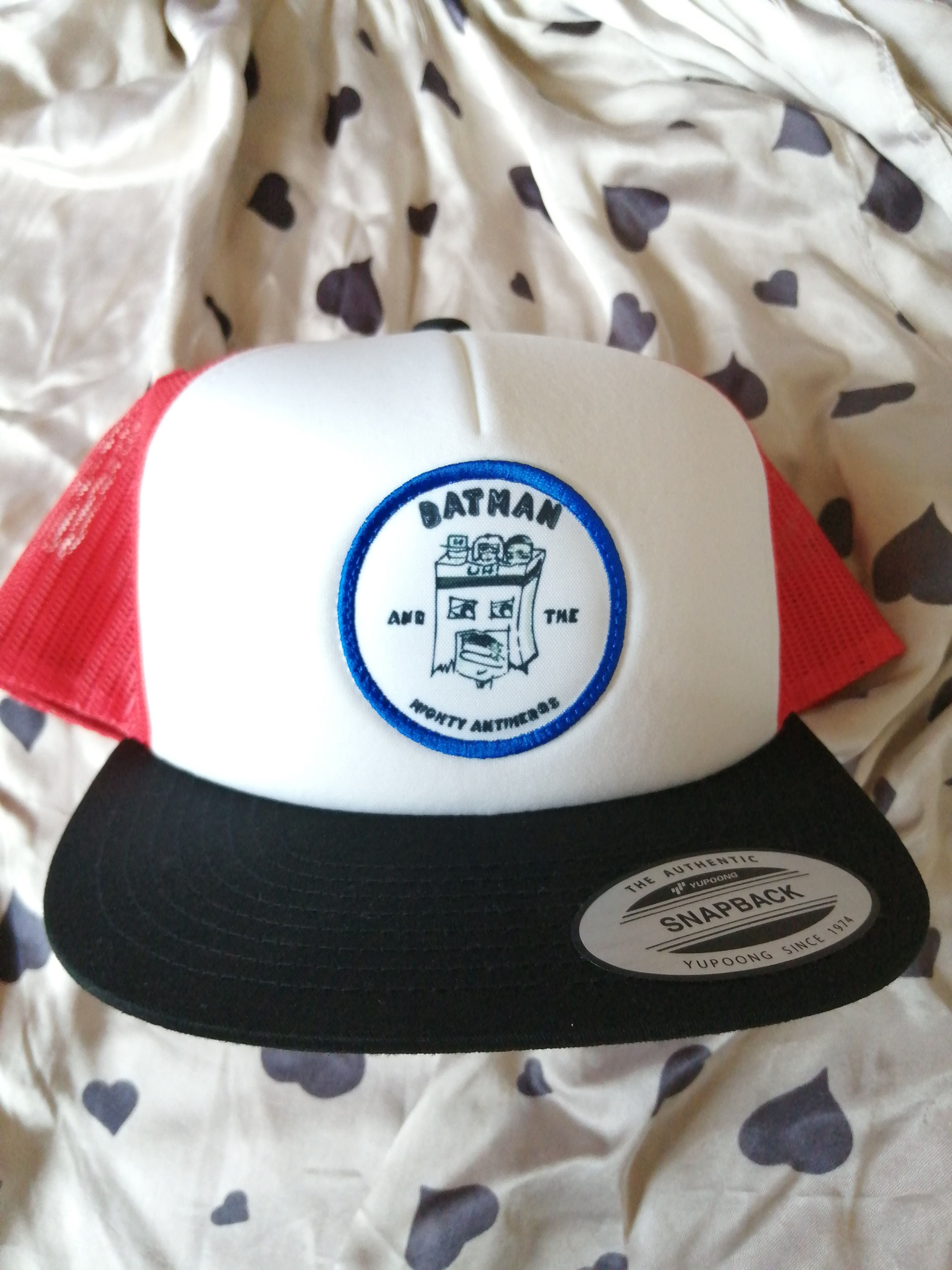 New!!! Snapback Cap Black White Red