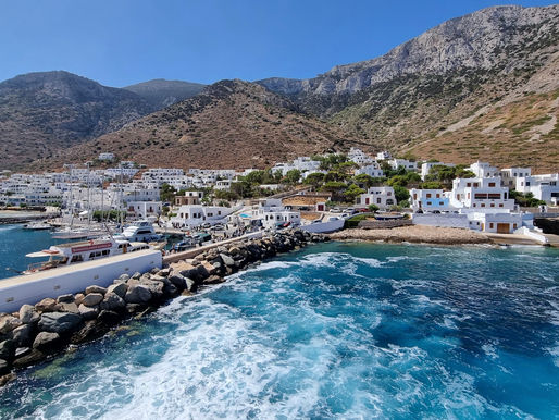 F - 99 : Plate Tectonics, Silver Mines & The Rise of Greek Culture - our Visit to Sifnos