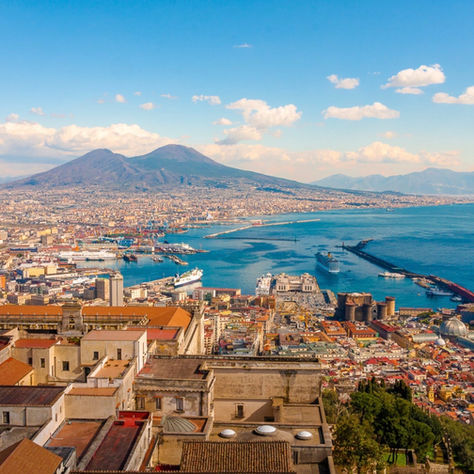 J - 106 : Naples in 6 Castles and 1 Basilica