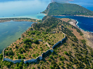 I + 19 : A Castle for Franks, Venetians, Genovese, Ottomans, Egyptians and Rebels