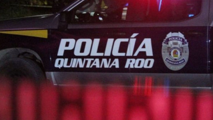 Levantan a dos personas en un restaurante de Cancún y uno aparece baleado