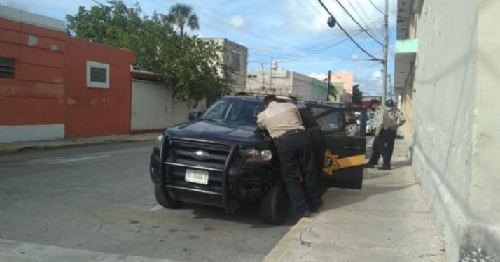 Piden 15 mil pesos por choque a policía de la SSP en Mérida