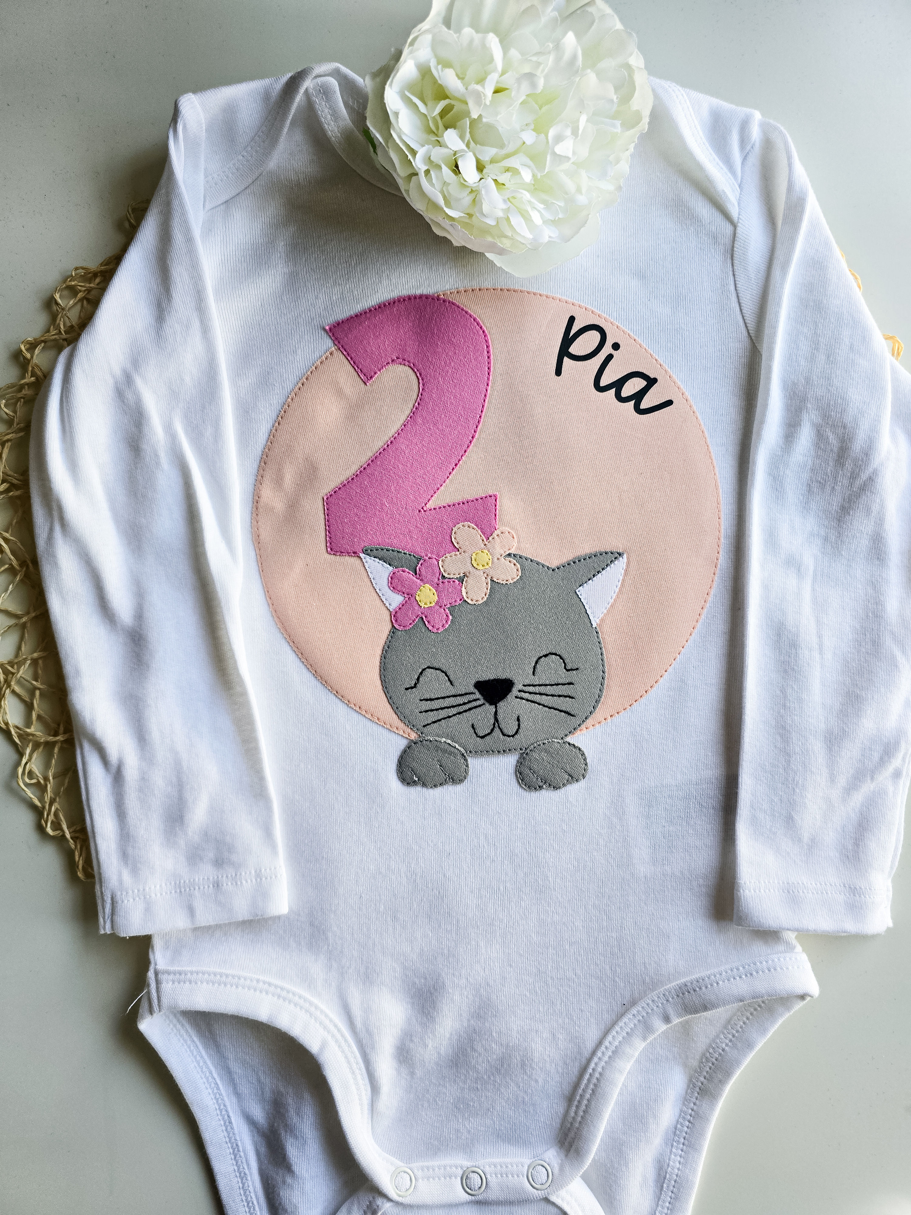 Bodi za rojstni dan z aplikacijo muce