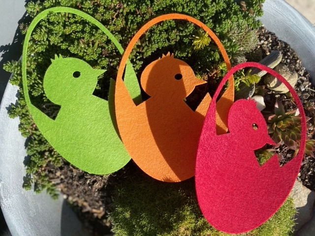 Miniaturbild: Fensterbild_Küken_Ostern_Plottdatei