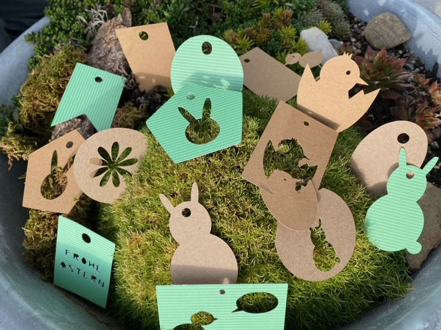 Miniaturbild: Geschenkanhänger Ostern_Plottdatei