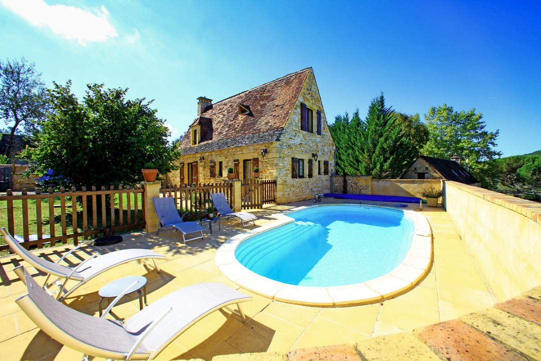 les-cottages-dor-petite-chassagne-st-amand-coly.jpg