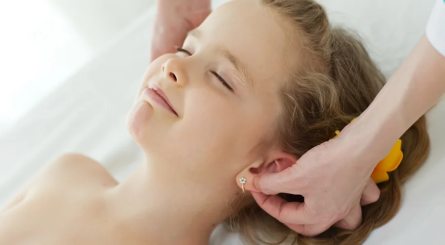 kids massage.webp