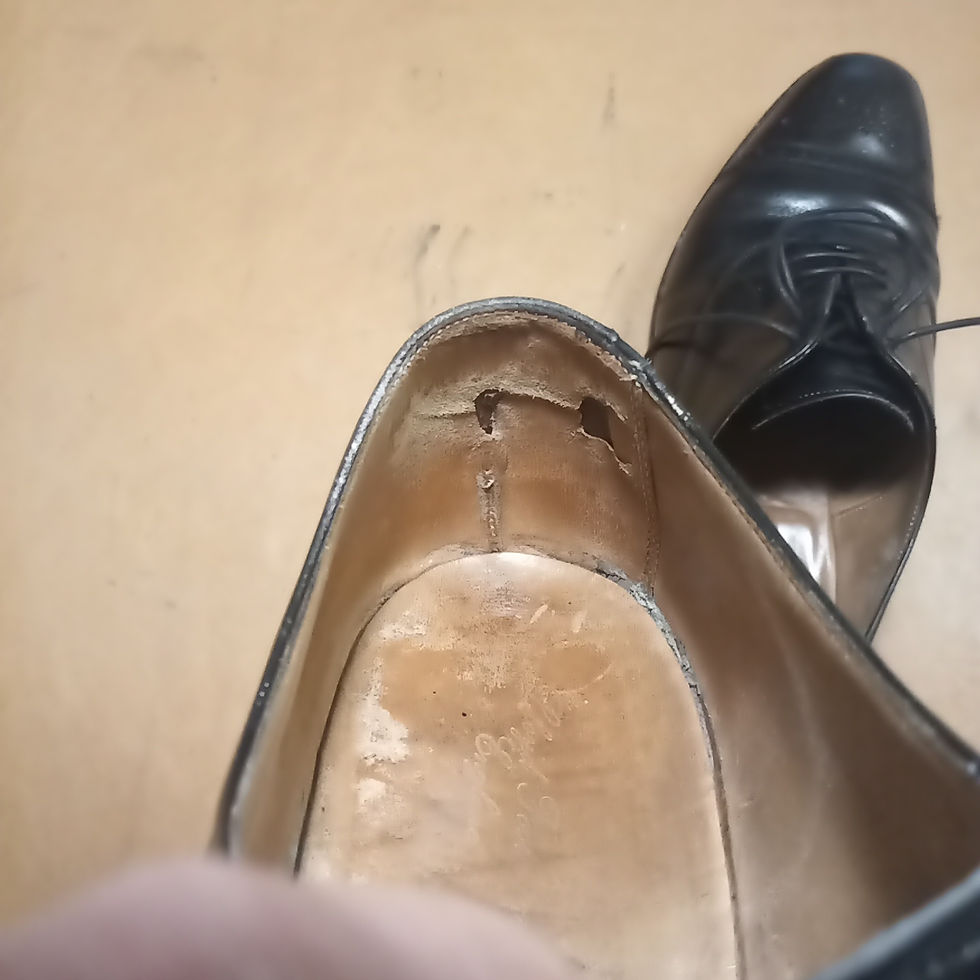 Lloyd Footwear (ロイドフットウェア) カウンターライニング かかと修理