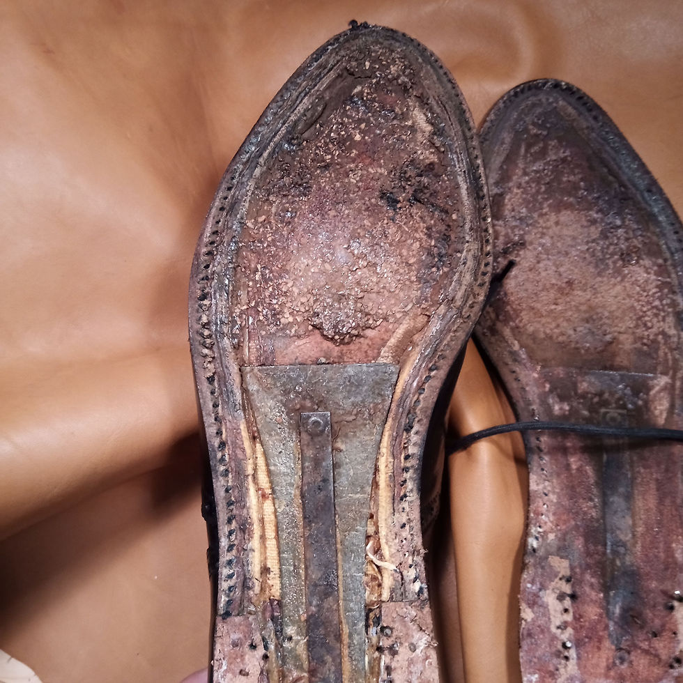 Lloyd Footwear(ロイドフットウェア) オールソール+ハーフソール、カウンターライニング