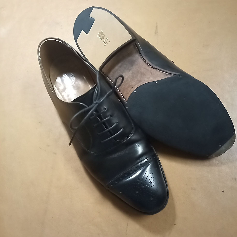 Lloyd Footwear (ロイドフットウェア) カウンターライニング かかと修理