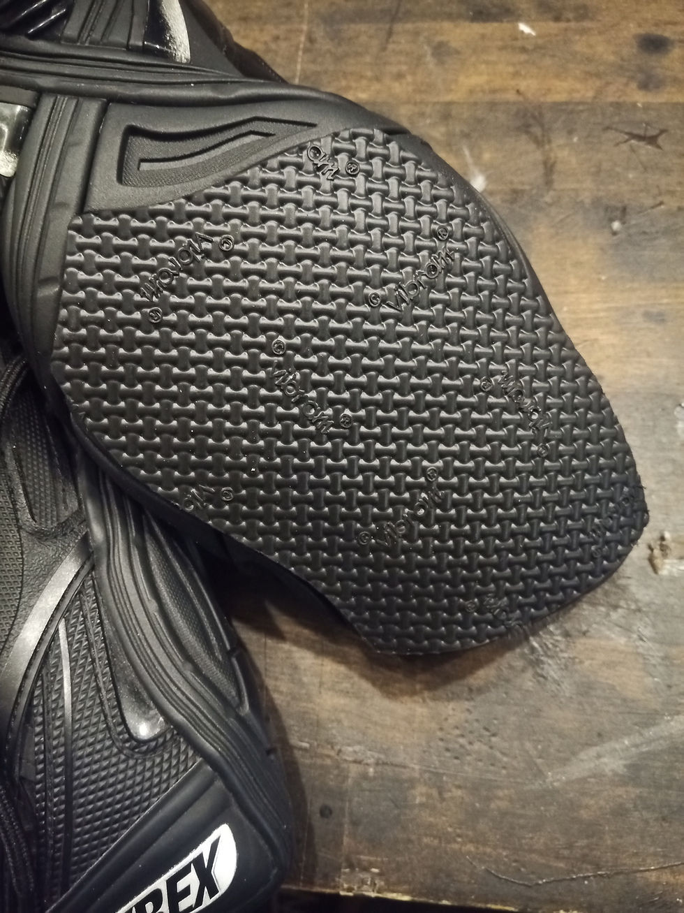 BALENCIAGA バレンシアガ TYREX 新品 補強