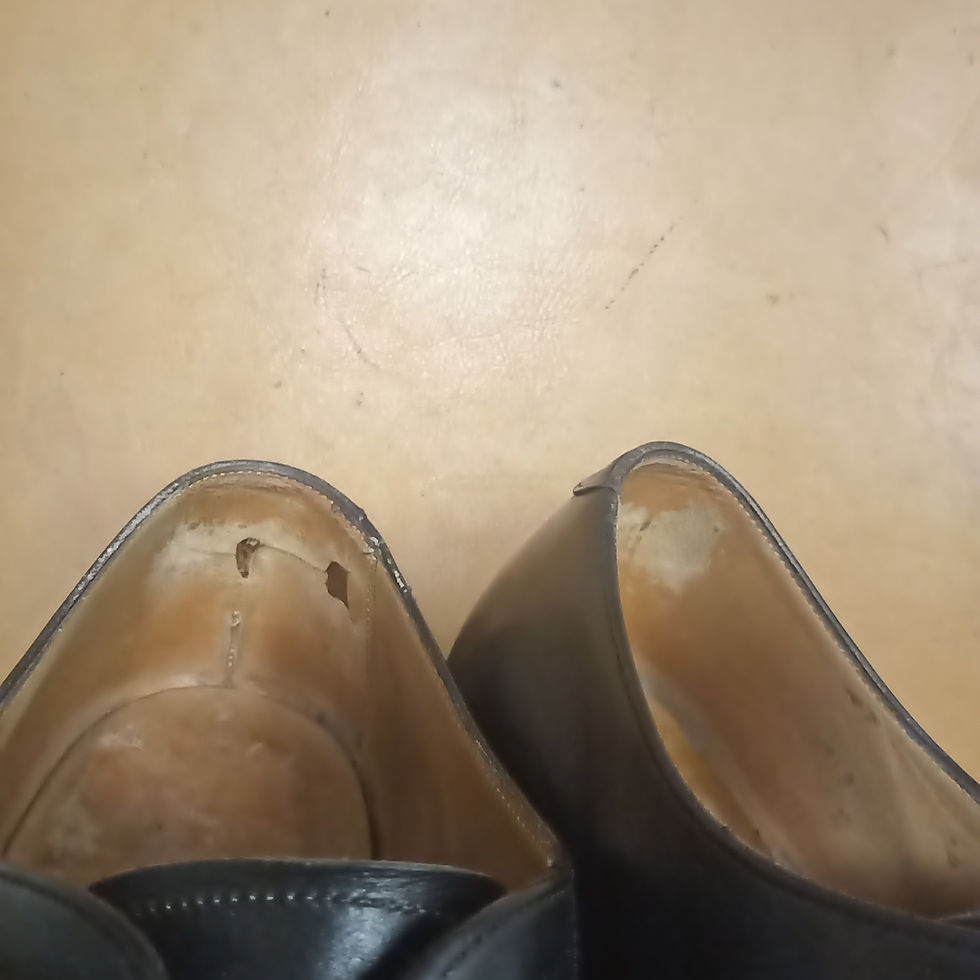 Lloyd Footwear (ロイドフットウェア) カウンターライニング かかと修理