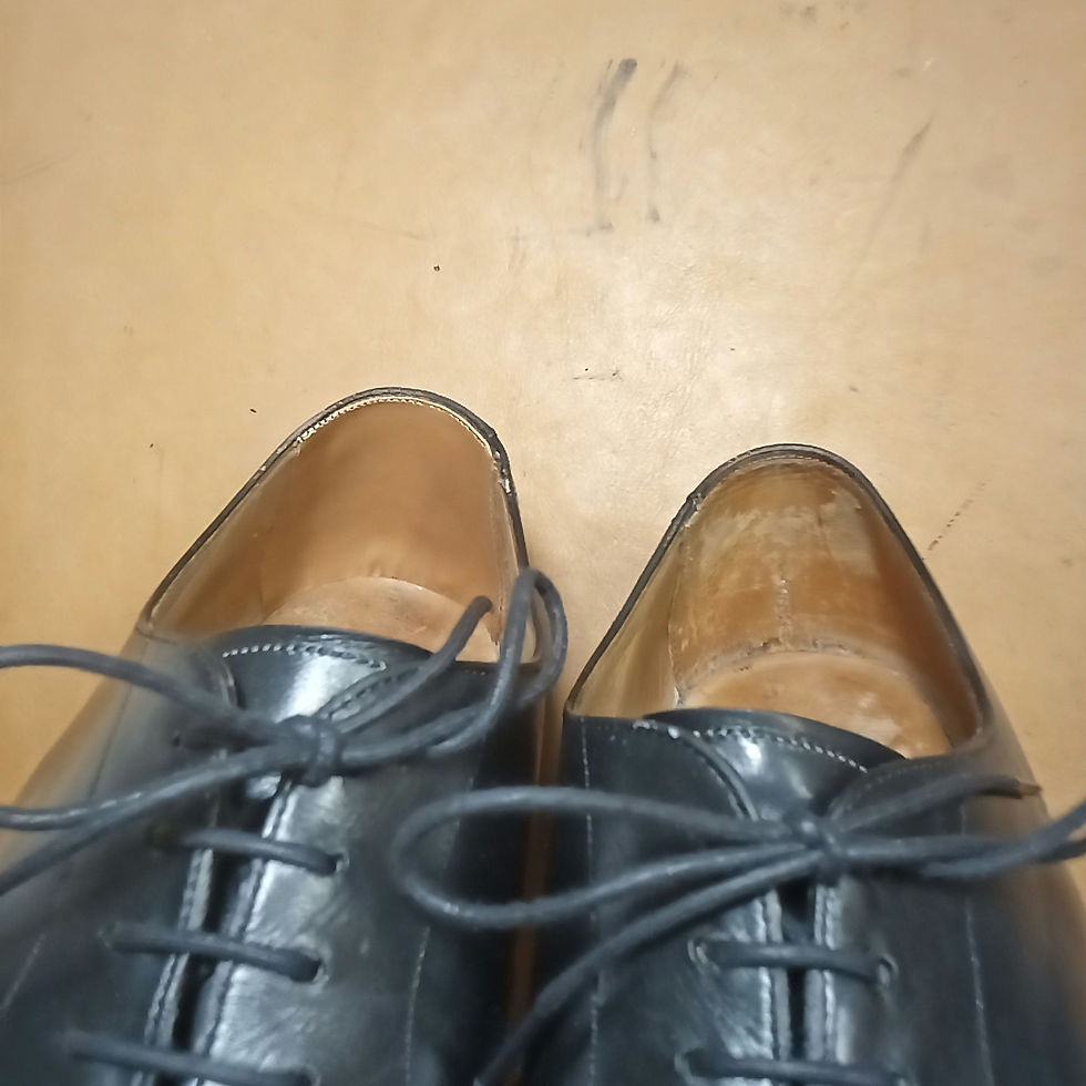 Lloyd Footwear (ロイドフットウェア) カウンターライニング かかと修理