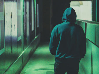 Συνελήφθη ανήλικος για ληστεία με μαχαίρι εις βάρος 18χρονου