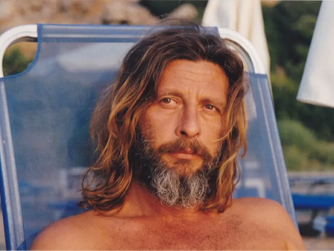 Σαν σήμερα γεννήθηκε ο δικός μας, ο Νεοσμυρνιώτης Τάκης Σπυριδάκης