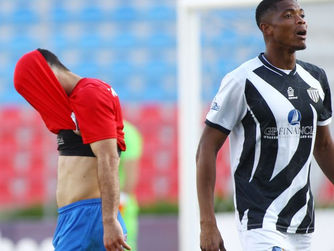 Ποδόσφαιρο: Ο Πανιώνιος έχασε 2-0 στην Καλαμάτα και έχασε έδαφος για την άνοδο