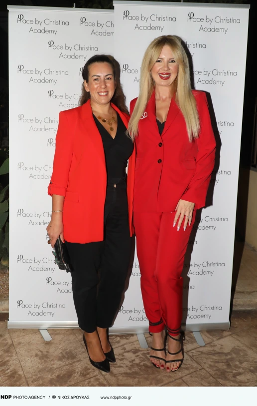 Λαμπερό party ομορφιάς της Χριστίνας Μπίτα στο Παλαιό Φάληρο (φωτος)