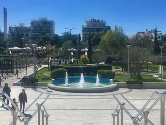 O Guardian αποθεώνει τη Νέα Σμύρνη