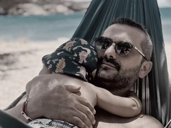 Λεωνίδας Κουτσόπουλος: Από την πλατεία της Νέας Σμύρνης στις οθόνες μας