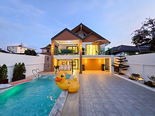 Pool Villa for Sale in South Pattaya 5 Bedrooms High ROI Investment