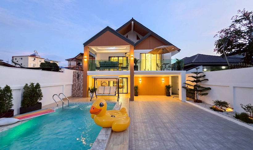 Pool Villa for Sale in South Pattaya 5 Bedrooms High ROI Investment