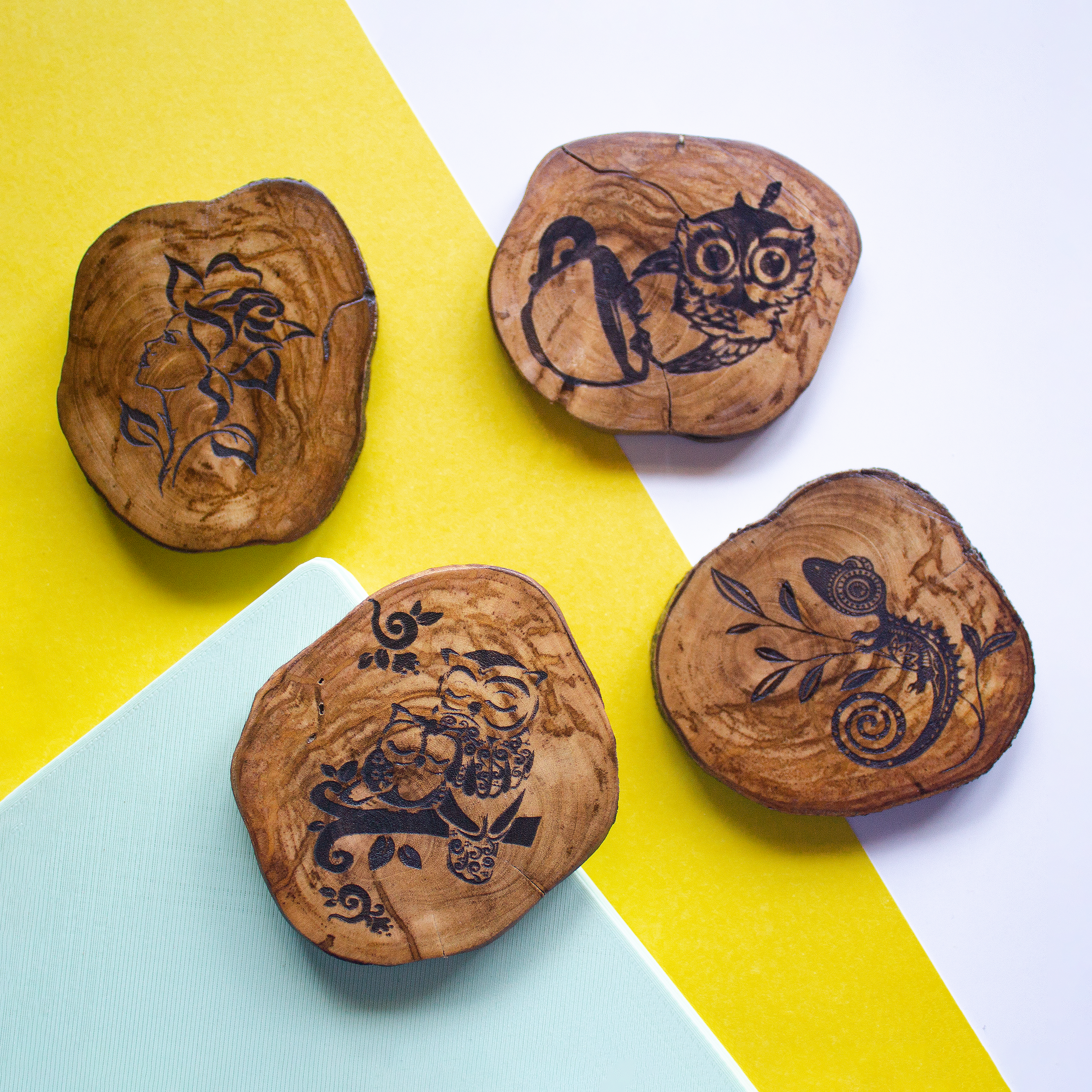 Imán personalizado con madera de olivo