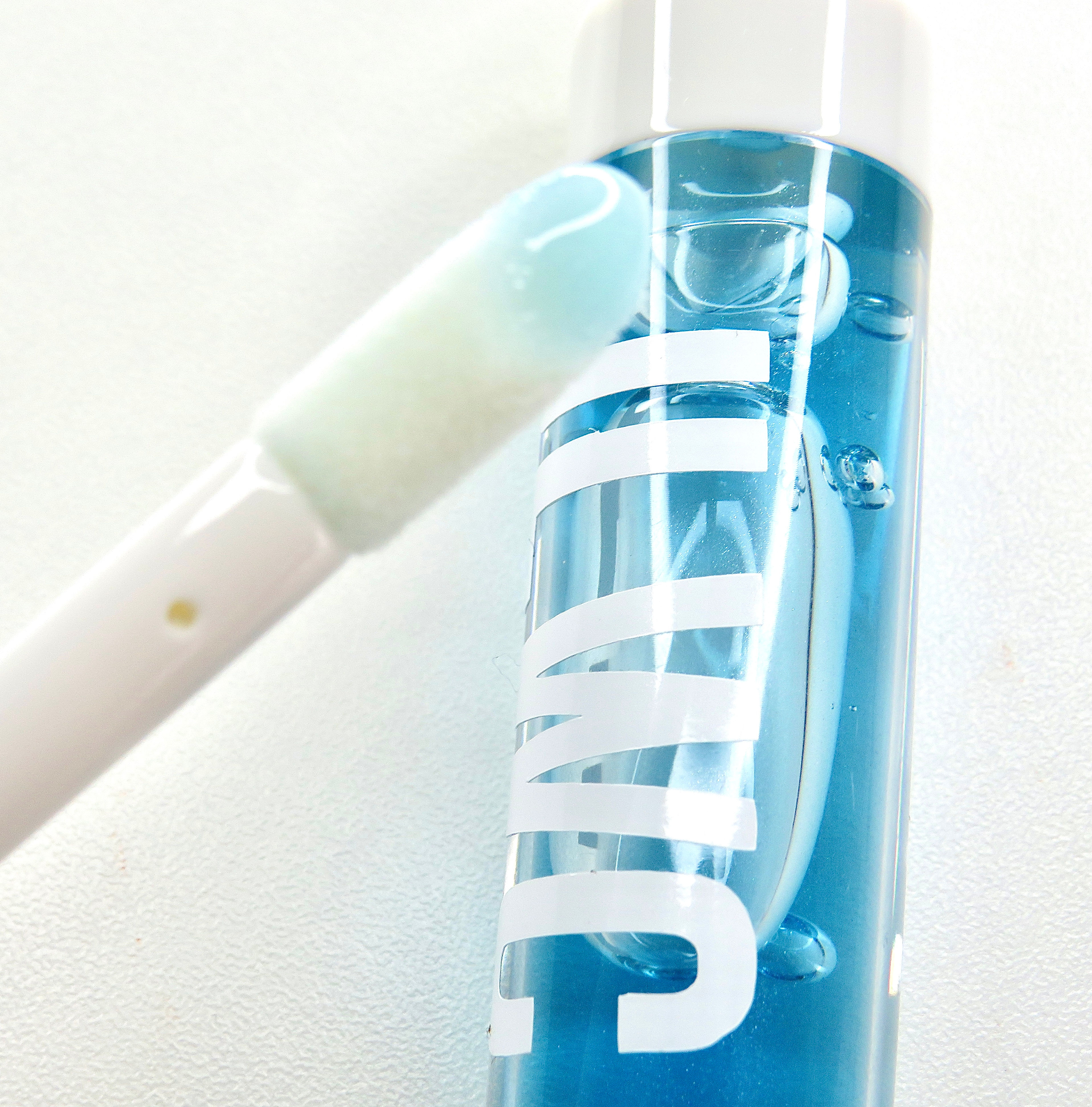 COOKIE CUTTER GINGERBREAD LIP GLOSS ( 6 ML )